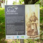 Glamping Istria Tiny Truške