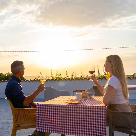 Glamping Istria Tiny 木屋