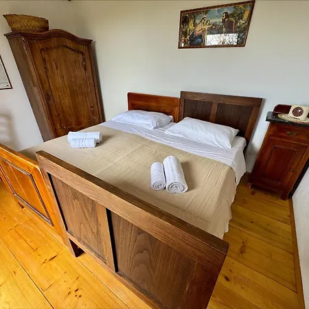 Chalet Glamping Istria Tiny Truske