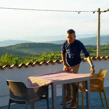 Glamping Istria Tiny Truske