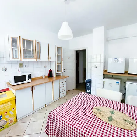 Glamping Istria Tiny Truske