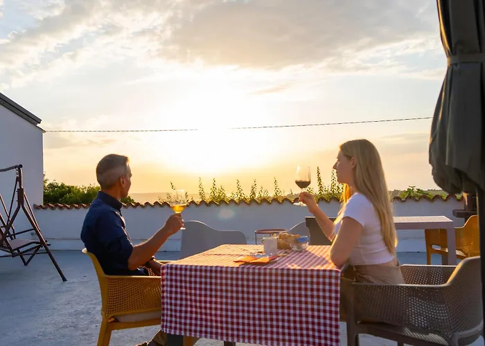 Glamping Istria Tiny Σαλέ